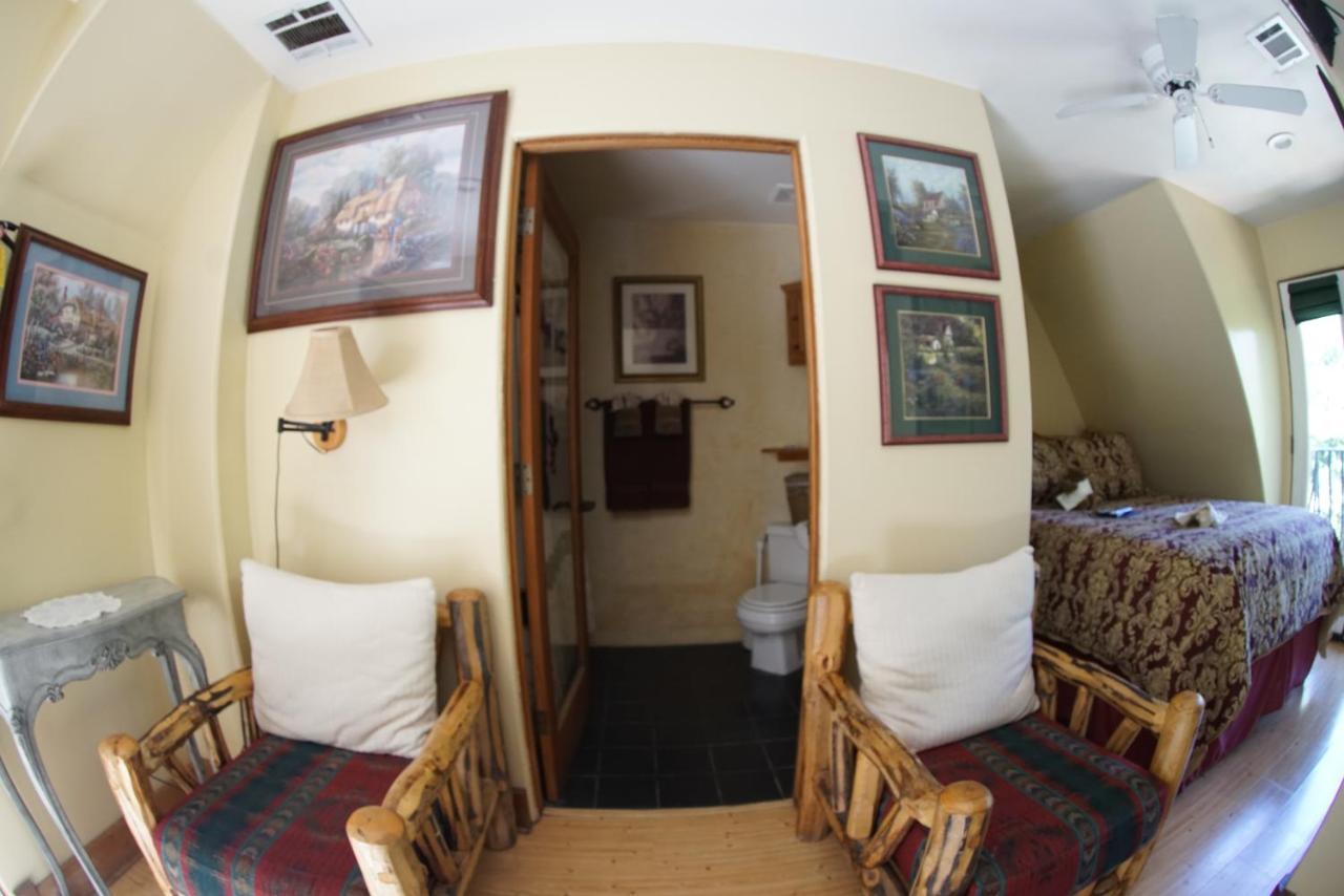 Fleur De Lac Europeran Inn Lake Arrowhead Kültér fotó
