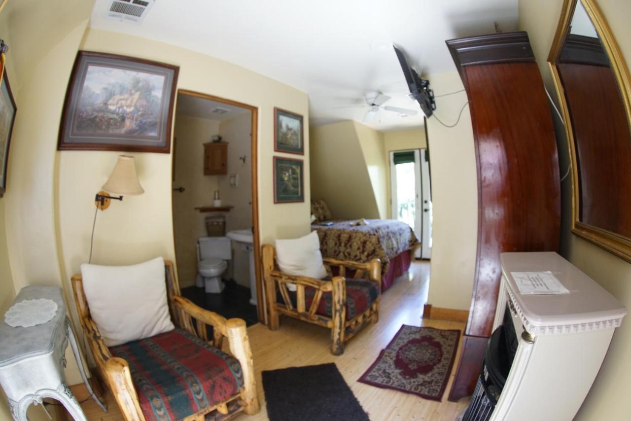 Fleur De Lac Europeran Inn Lake Arrowhead Kültér fotó