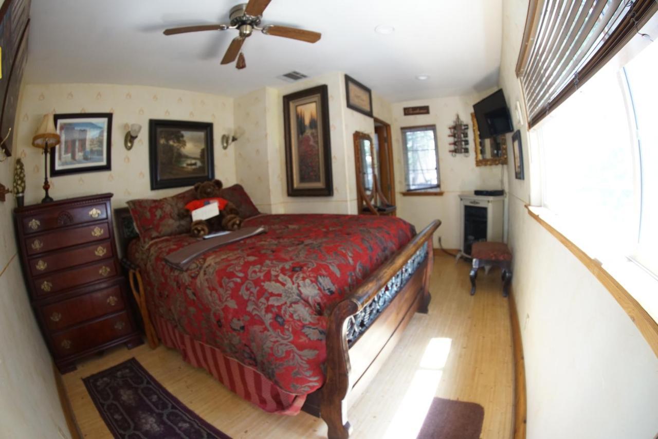 Fleur De Lac Europeran Inn Lake Arrowhead Kültér fotó